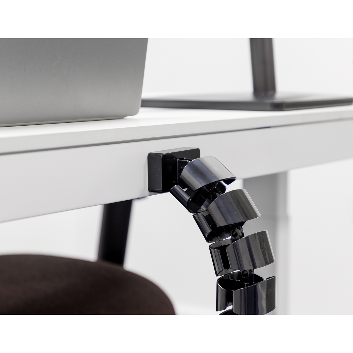 Dellonda DH275 Flexible Cable Management System, Magnetic 1.3m - additional view 13
