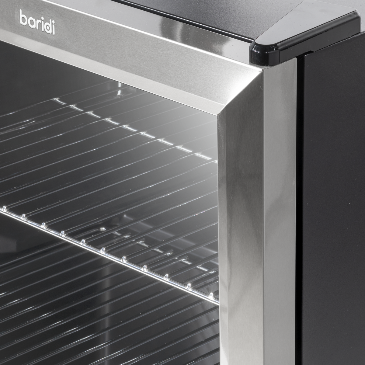 Baridi DH31 Undercounter Drinks, Beer & Wine Fridge with Wire Shelves, Internal Light & Security Lock 85L - additional view 8