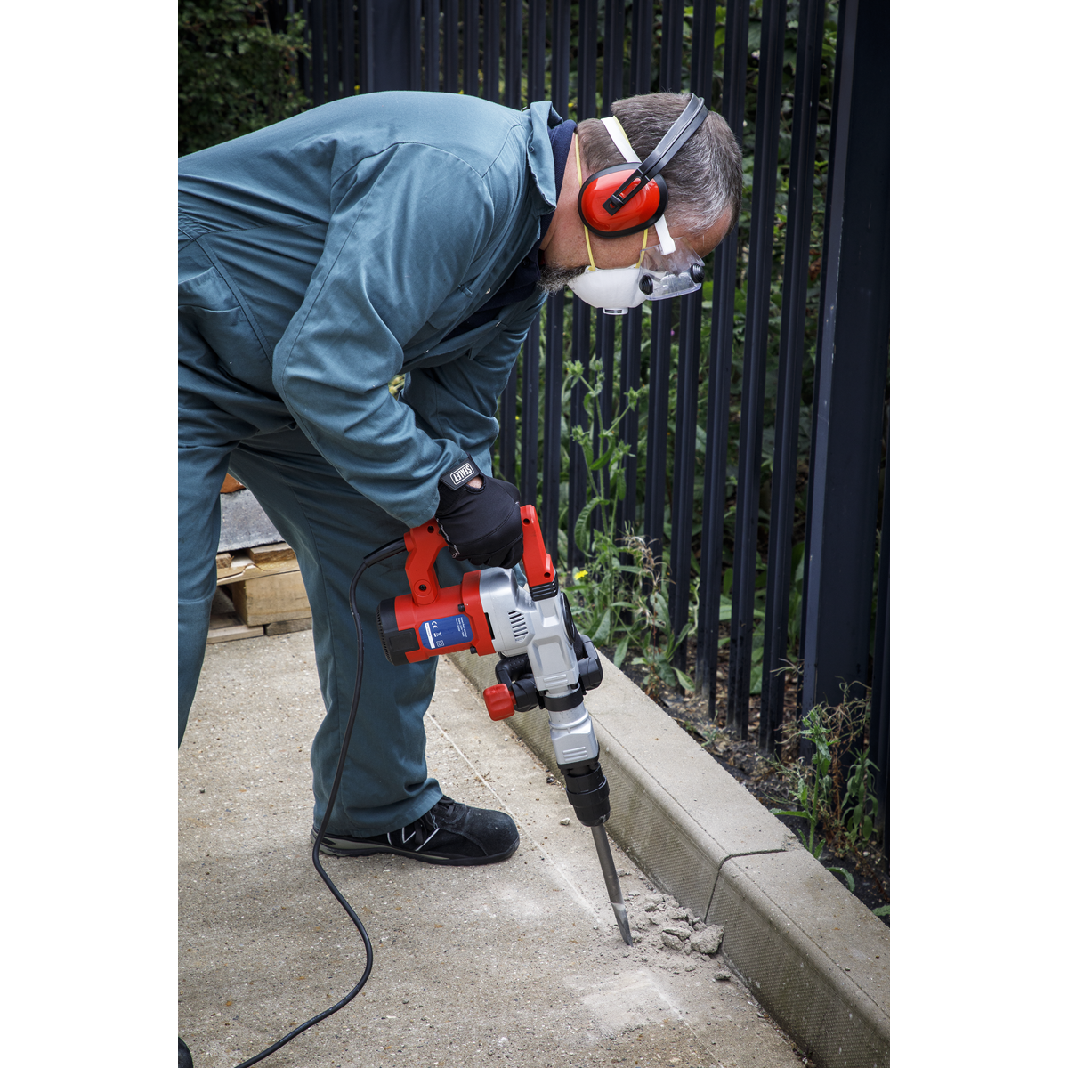 Sealey DHB1300 SDS MAX Demolition Breaker Hammer 1300W/230V - additional view 7