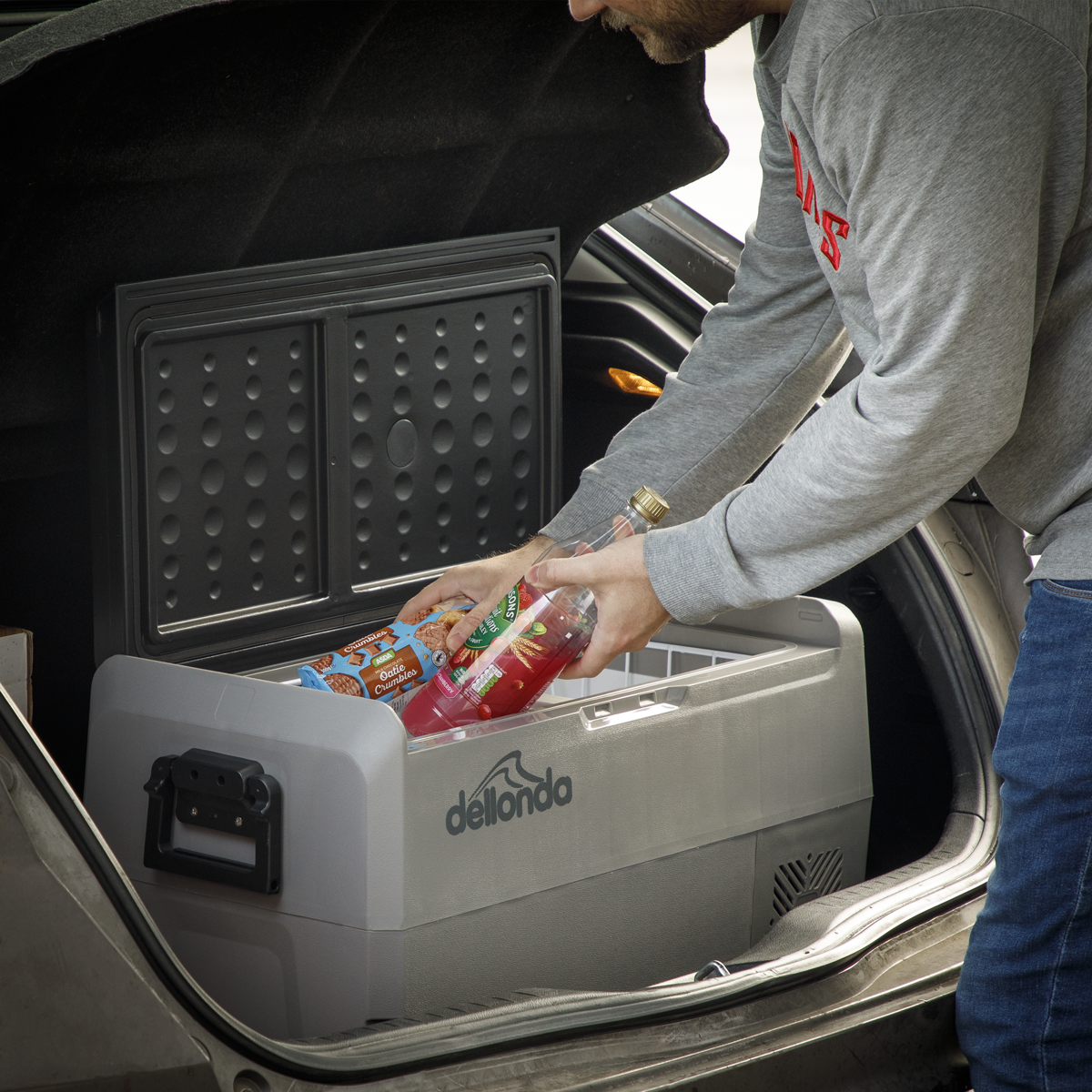 Dellonda DL131 Portable Fridge Freezer/Cool Box with LED Display & AC/DC 230V Adaptor 36L - additional view 7