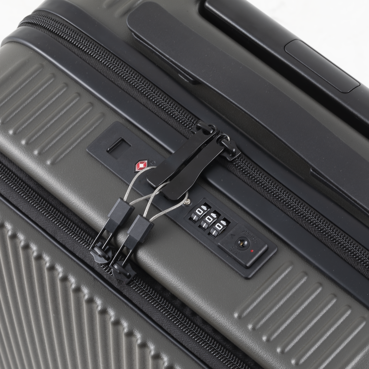 Dellonda DL157 Cabin Size Luggage with Laptop Compartments & Dual TSA Lock 20" - additional view 10