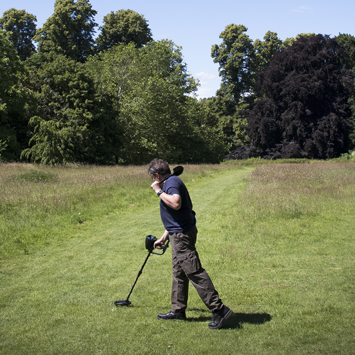 Dellonda DL6 Lightweight Metal Detector with High Accuracy Pinpoint Function - additional view 14