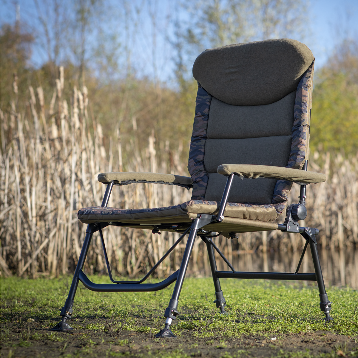 Dellonda DL73 Portable Reclining Chair with Armrests - additional view 6