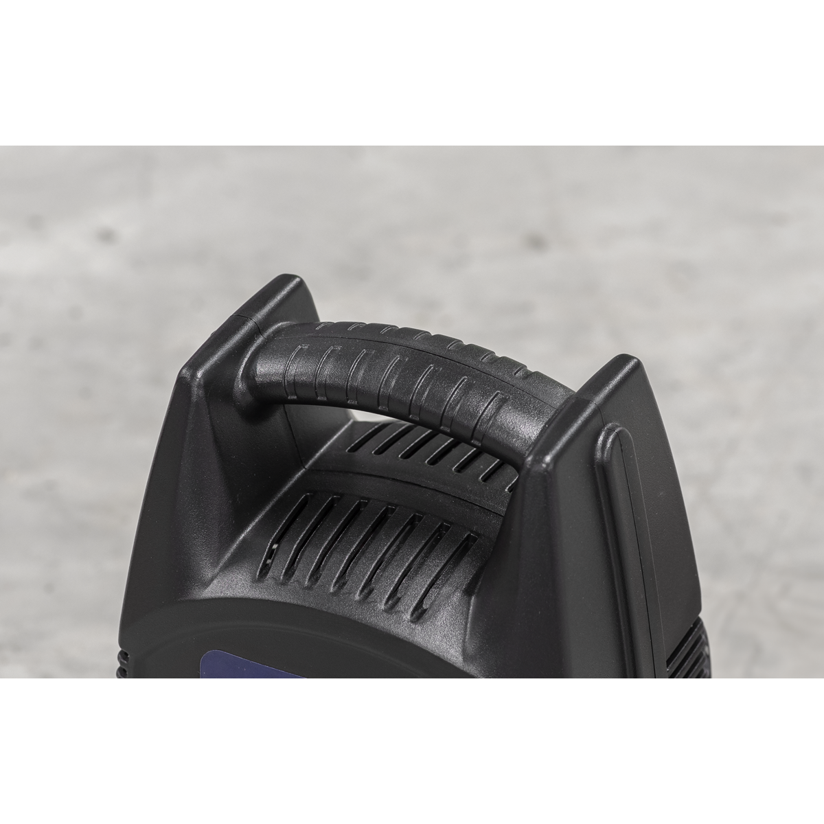 Sealey DSBC6 12V Battery Charger 6A 230V - additional view 4