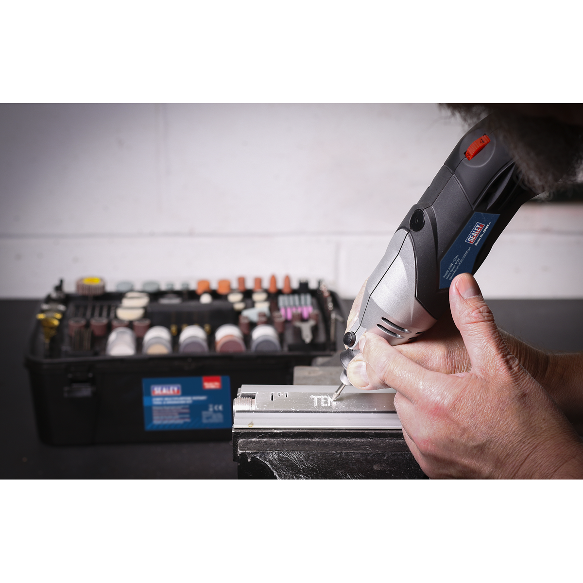 Sealey E5188 Multipurpose Rotary Tool & Engraver Kit 230V 219pc - additional view 7
