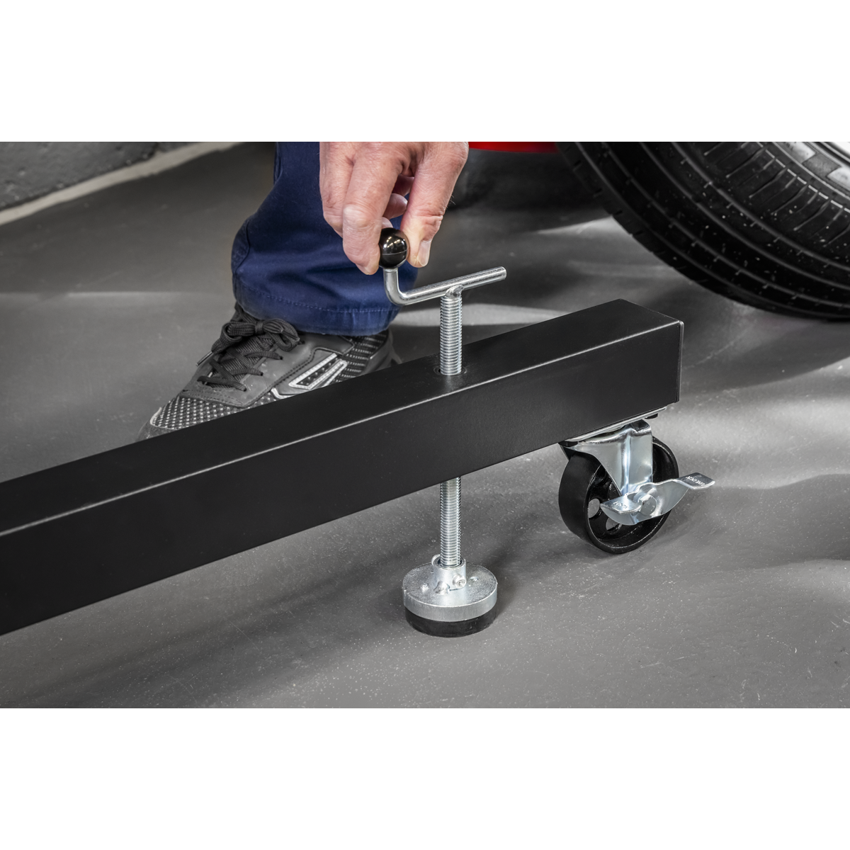 Sealey ES680DS Viking Folding 360º Rotating Engine Stand with Geared Handle & Drain Pan - additional view 3