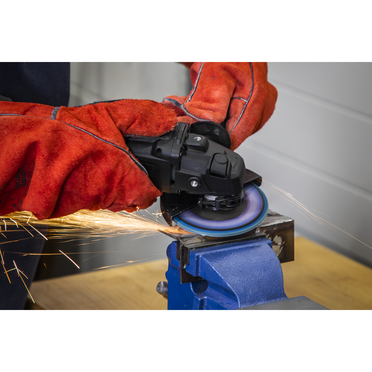 Sealey FD1154010 115mm Zirconium Flap Discs 40Grit 22mm Bore - Pack of 10 - additional view 2