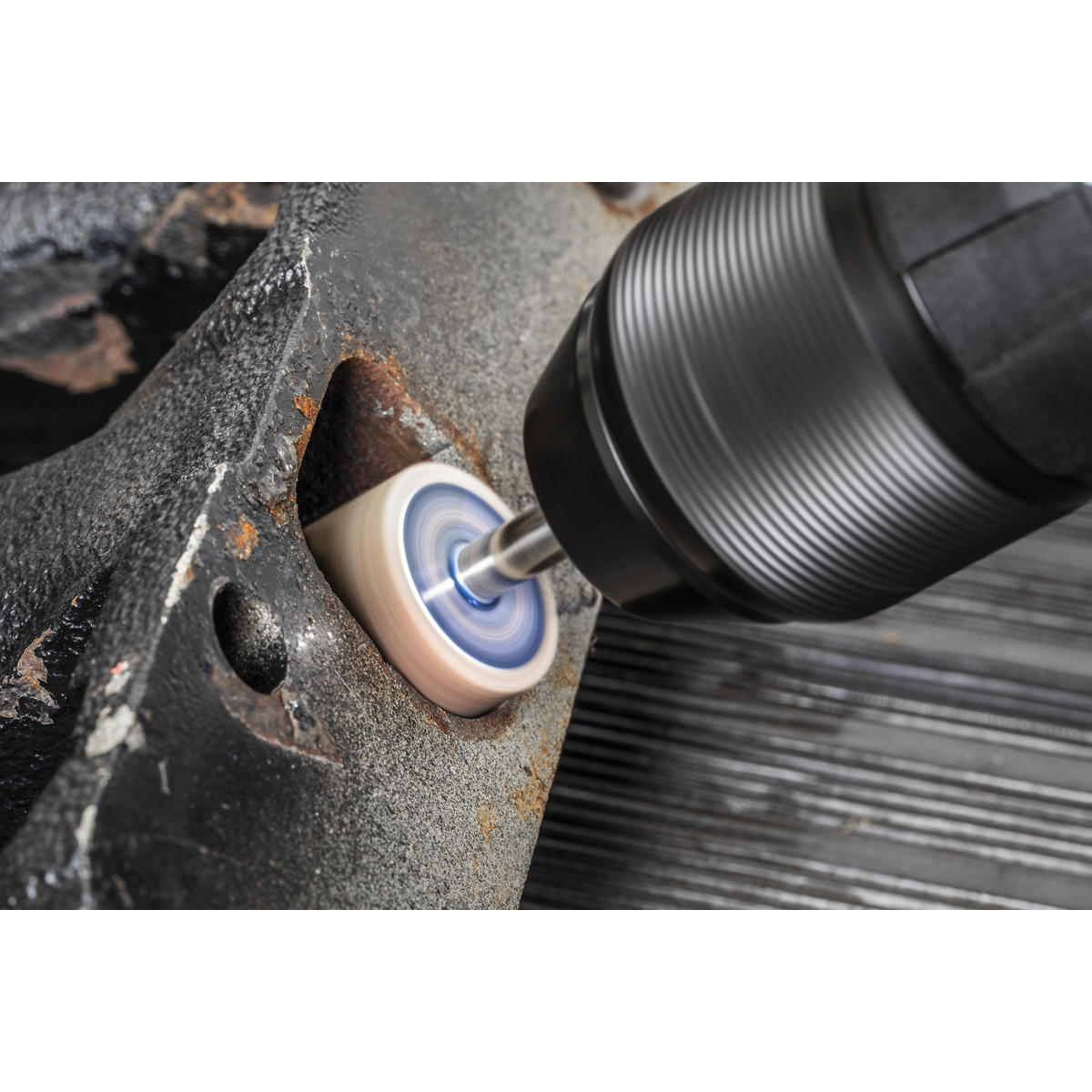 Sealey FW2520405 25 x 20mm Abrasive Flap Wheel with 6mm Shaft 40Grit - Pack of 5 - additional view 7