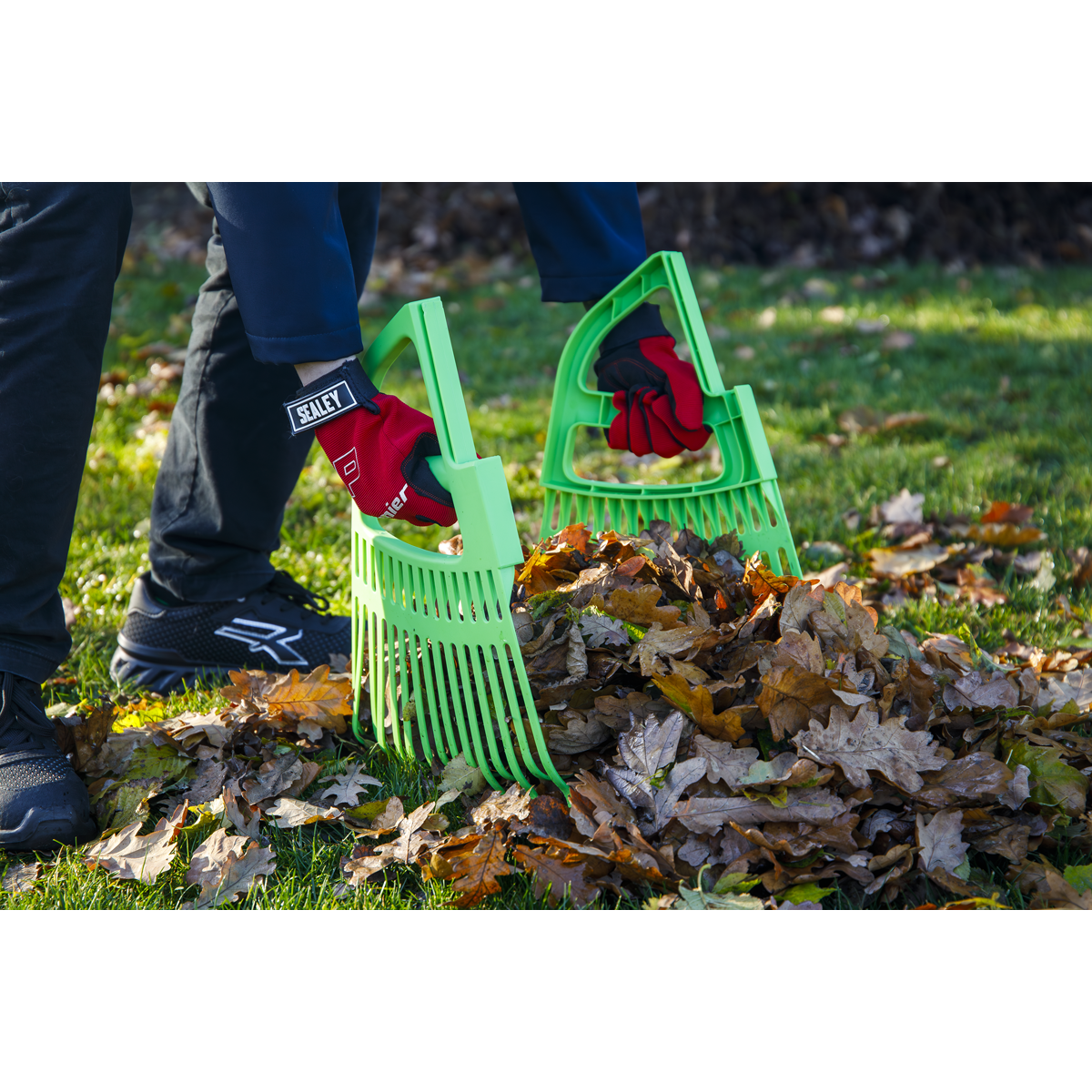 Sealey GTLG2 2-in-1 Rake & Leaf Grabber - additional view 3