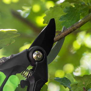 Sealey GTSG001 Bypass Secateurs with Soft Grip Handle, Safety Lock & Carbon Steel Blade, 208mm - additional view 4