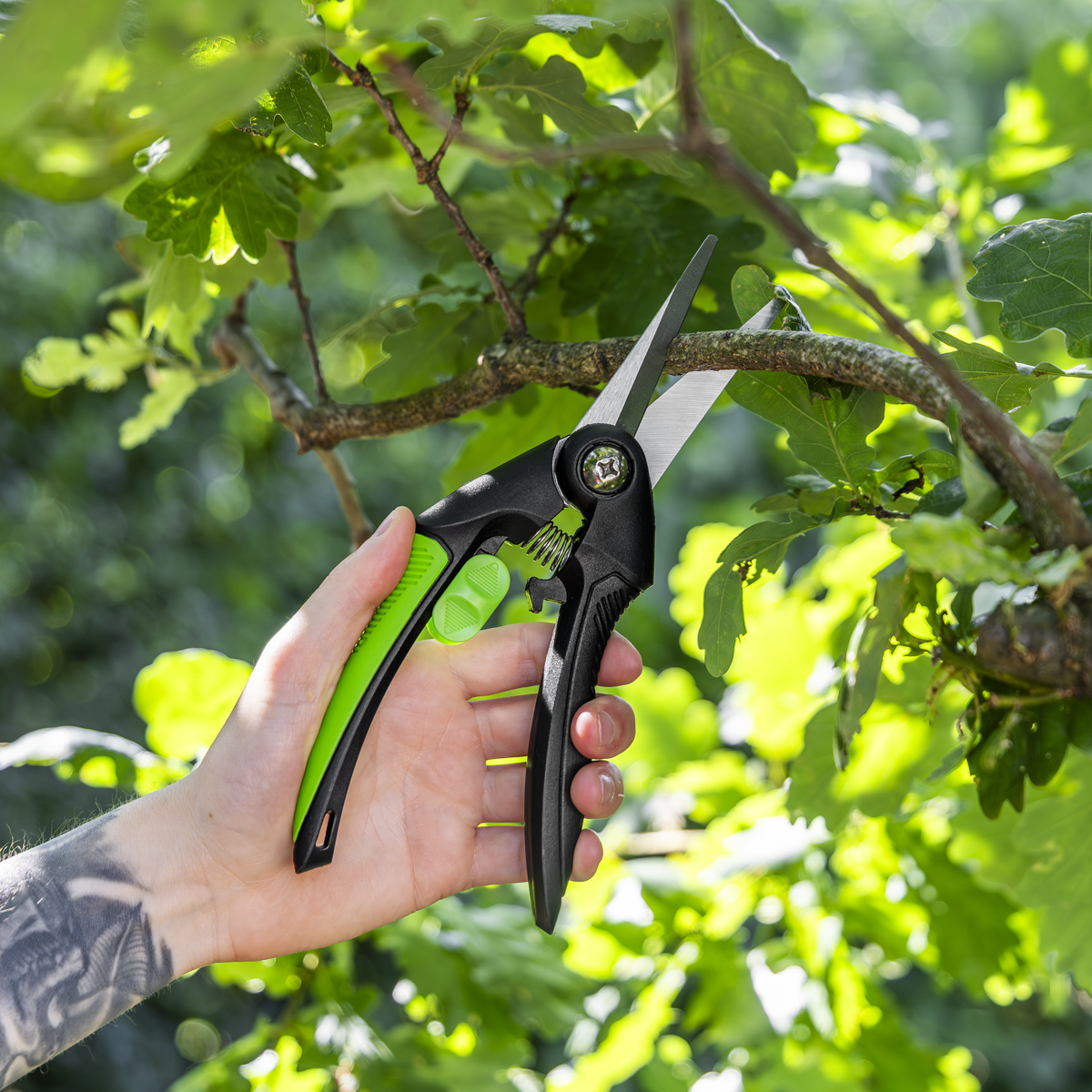Sealey GTSG003 Pruning Snips with Soft Grip Handle & Carbon Steel Blade, 208mm - additional view 6