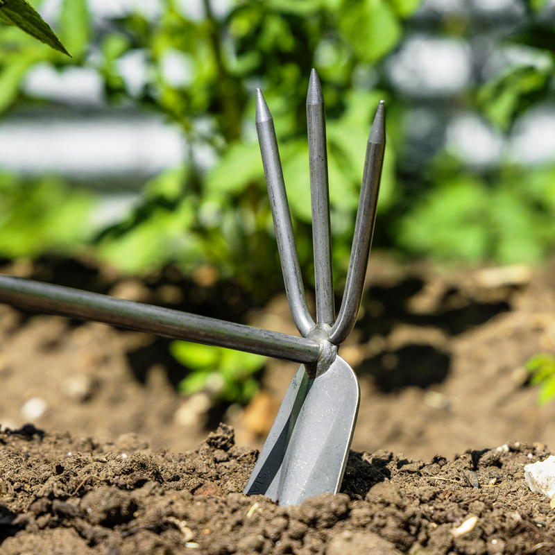 Sealey GTWH002 Premier 2-in-1 Hoe and Cultivator with Ash Handle & Stainless Steel Tines/Blade - additional view 6