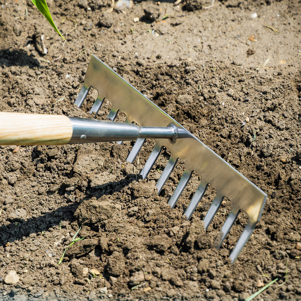 Sealey GTWH011 Premier Garden Rake with Long Ash Handle & Stainless Steel Tines - additional view 4