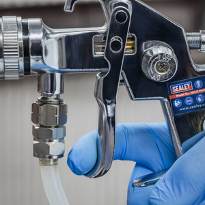 Sealey HVLP-79/P HVLP Pressure Pot System with Spray Gun & Hoses 1.7mm Set-Up - additional view 13
