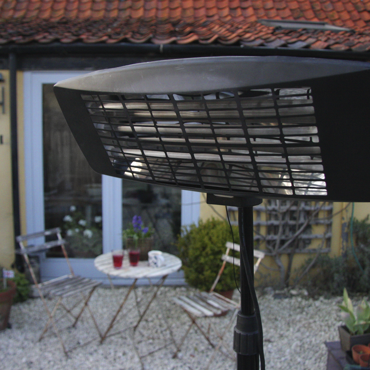 Sealey IFSH2003 Infrared Quartz Patio Heater with Telescopic Floor Stand 2000W/230V - additional view 3