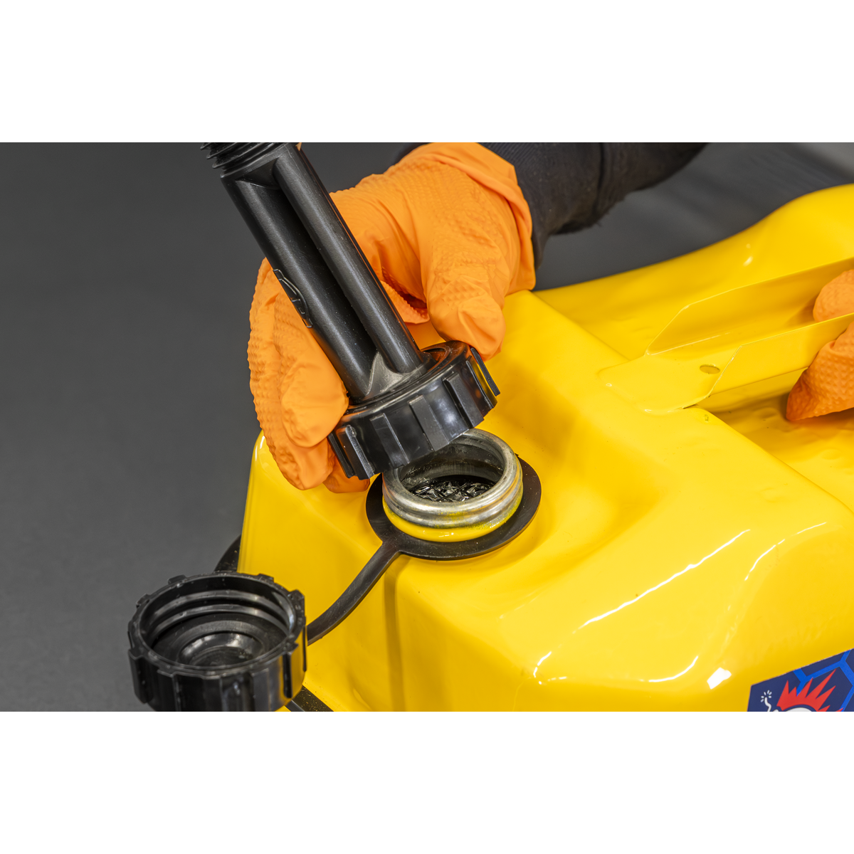Sealey JC10RY Explosive-Safe Jerry Can 10L - Yellow - additional view 11