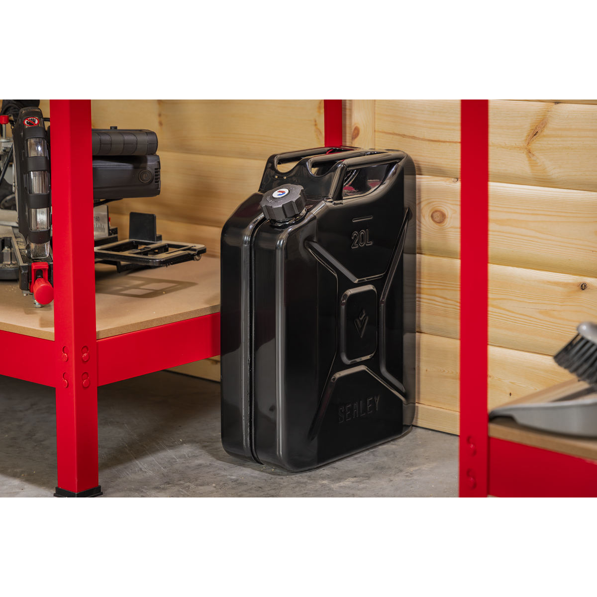 Sealey JC20SCB Screw Cap Metal Jerry Can 20L - Black - additional view 7