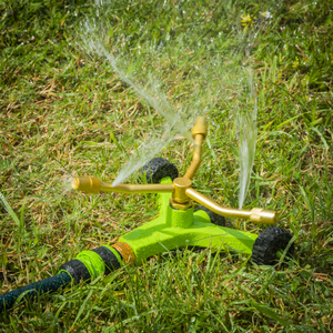Sealey JS2032 3-Arm Brass Sprinkler with Metal Wheeled Base - additional view 3