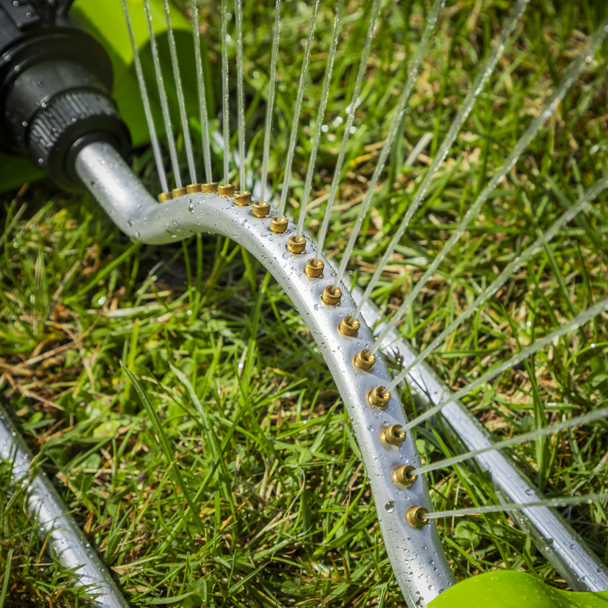 Sealey JS2122 Oscillating Water Sprinkler 17 Nozzles with Brass Heads - additional view 5