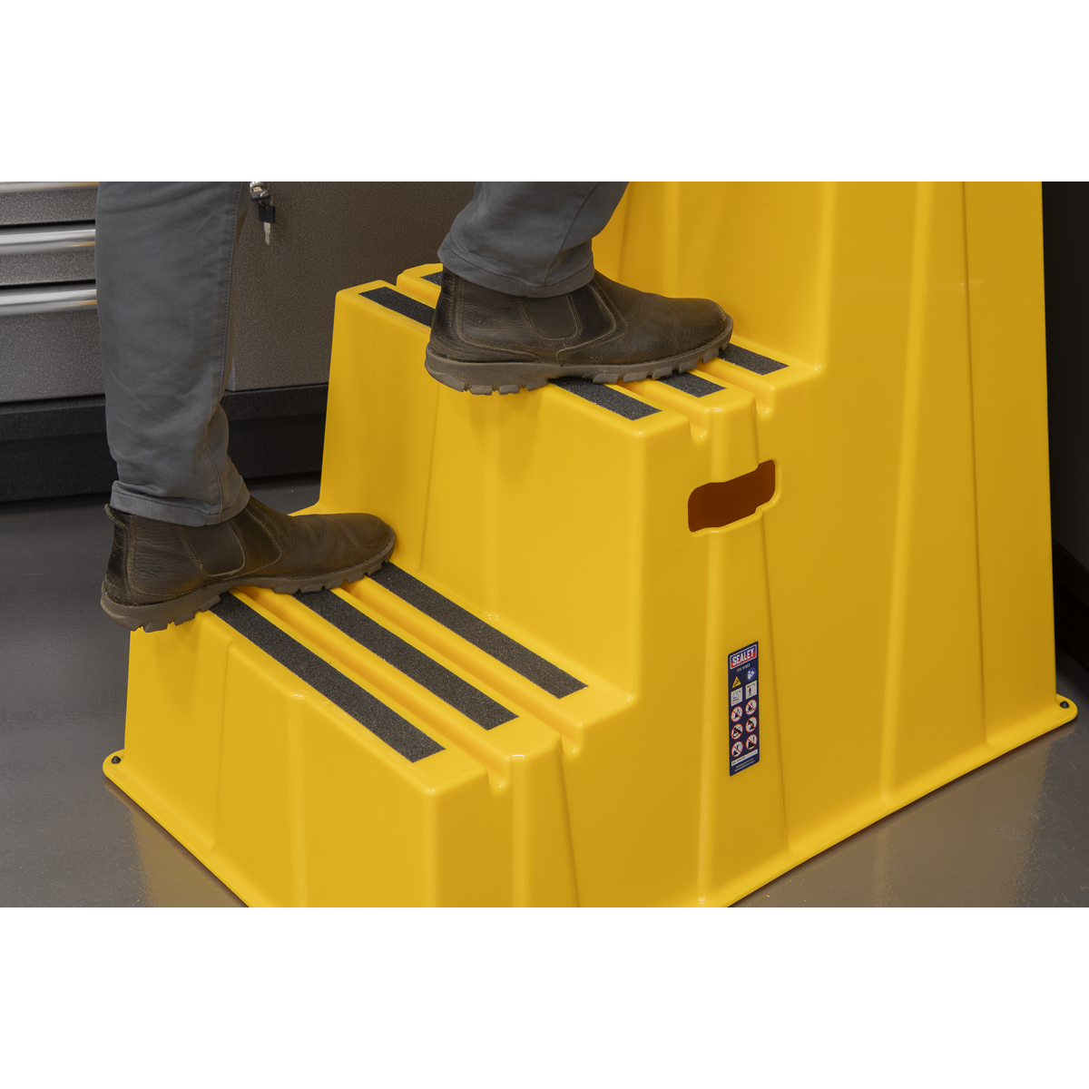 Sealey KS7 Heavy-Duty 3-Step Safety Steps with Anti-Slip Treads 150kg Capacity, Yellow - EN 14183 - additional view 4