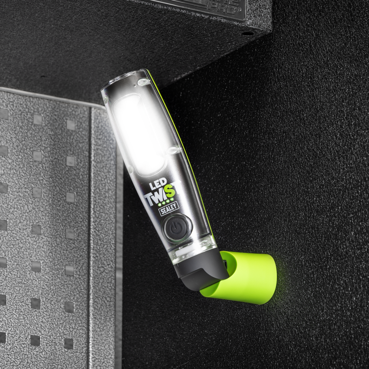 Sealey LED1001G LED Twist® Rechargeable Inspection Light 8W COB & 1W SMD - additional view 4