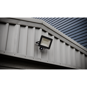 Sealey LED113PIR Extra-Slim Floodlight with PIR Sensor 50W SMD LED - additional view 4