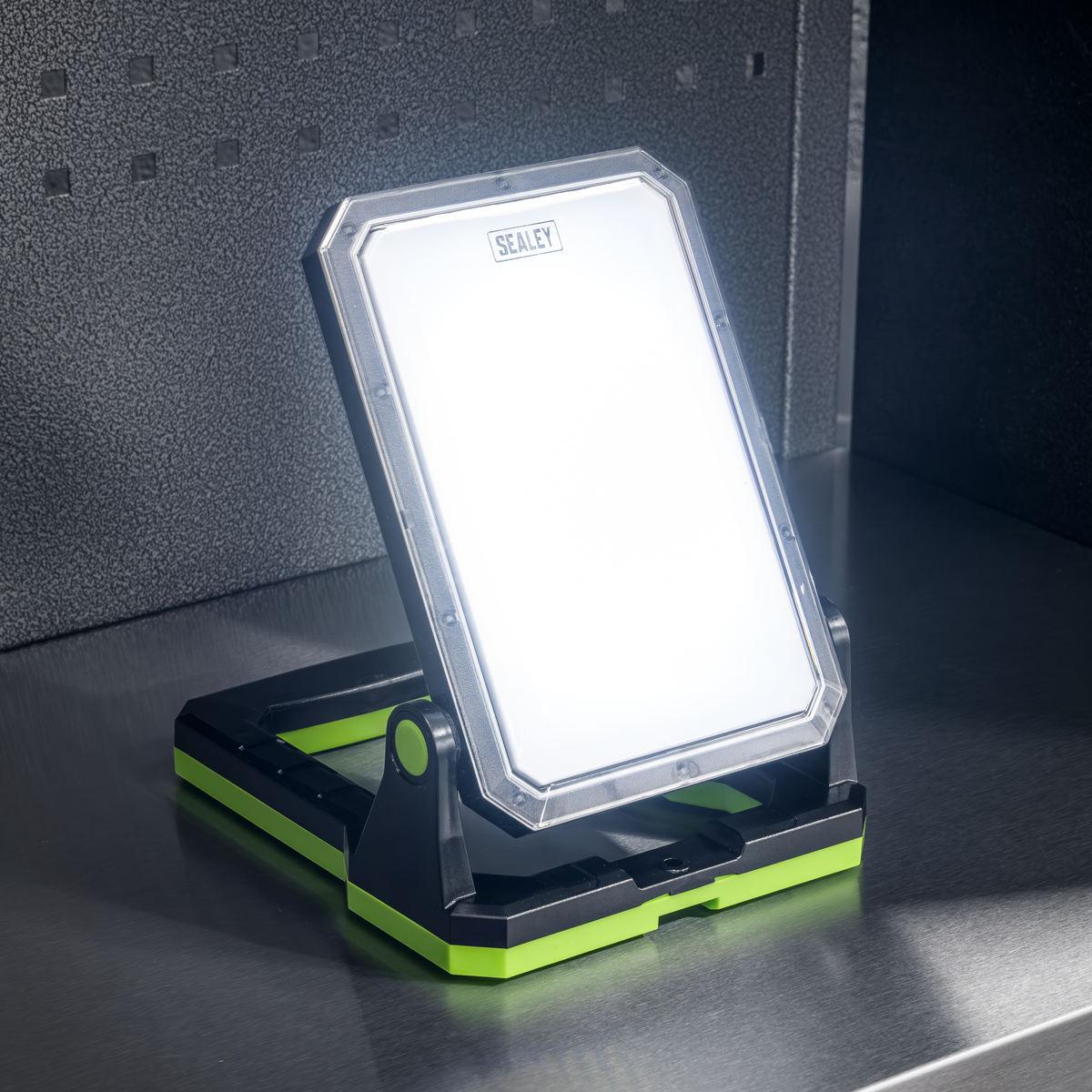 Sealey LED1800PB Rechargeable Portable Floodlight & Power Bank 20W SMD LED - additional view 4