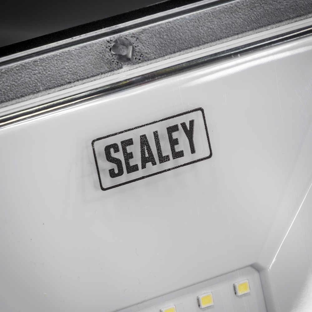 Sealey LED1800PB Rechargeable Portable Floodlight & Power Bank 20W SMD LED - additional view 6