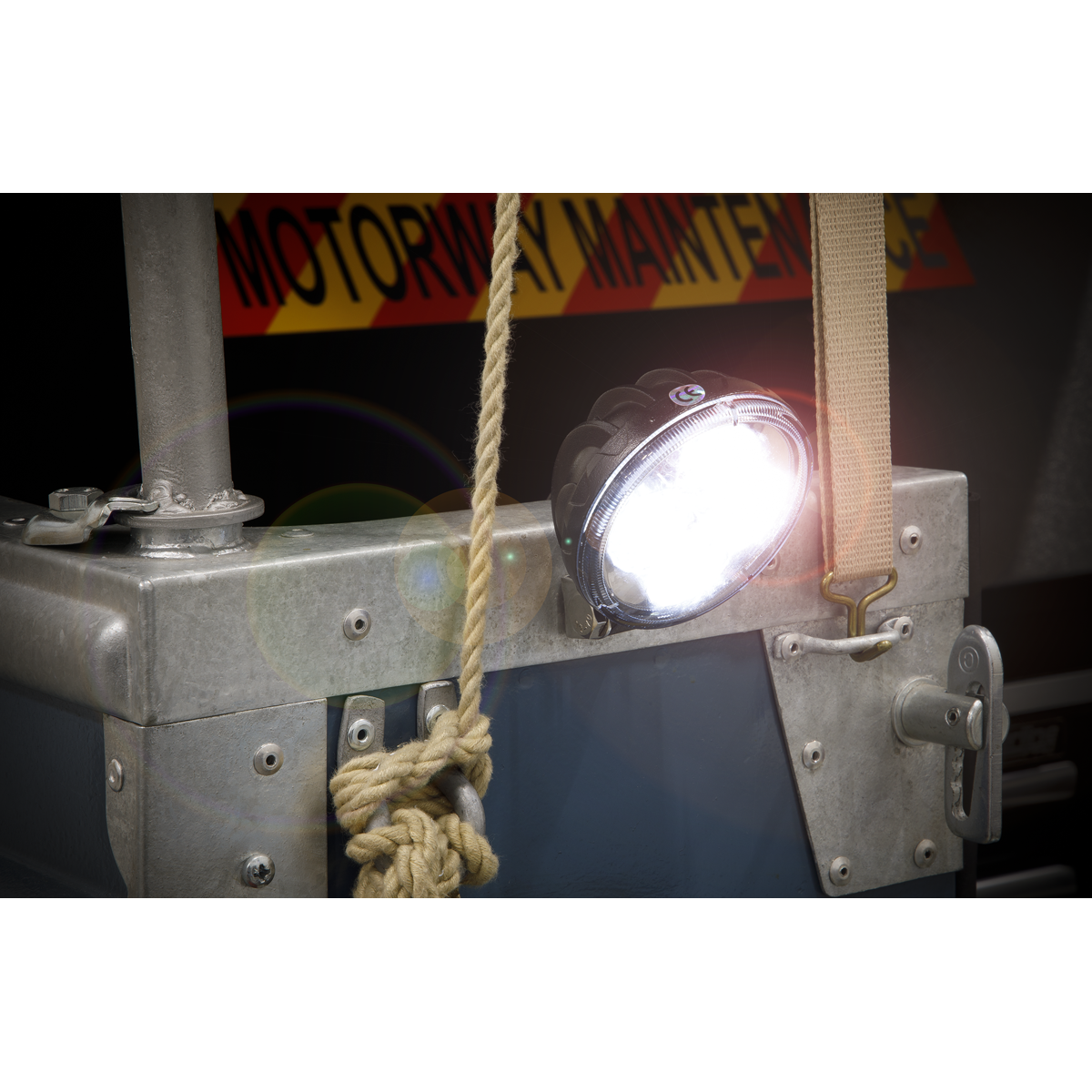 Sealey LED1R Mini Round Worklight with Adjustable Bracket 12W SMD LED - additional view 2