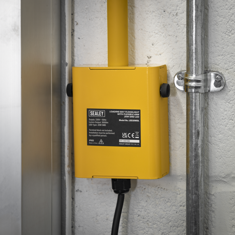 Sealey LED20WDL Loading Bay Floodlight with Flexible Arm 20W SMD LED - additional view 5