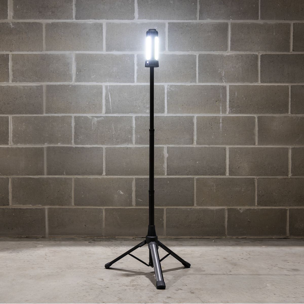 Sealey LED240 Rechargeable Flexible Floodlight with Tripod 24W COB LED & 5W SMD LED - additional view 14