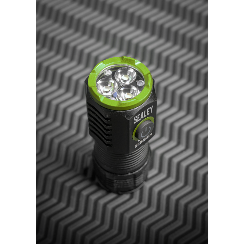 Sealey LED2500SB Super Beam 2500lm Rechargeable SMD LED 24W Pocket Light - additional view 8
