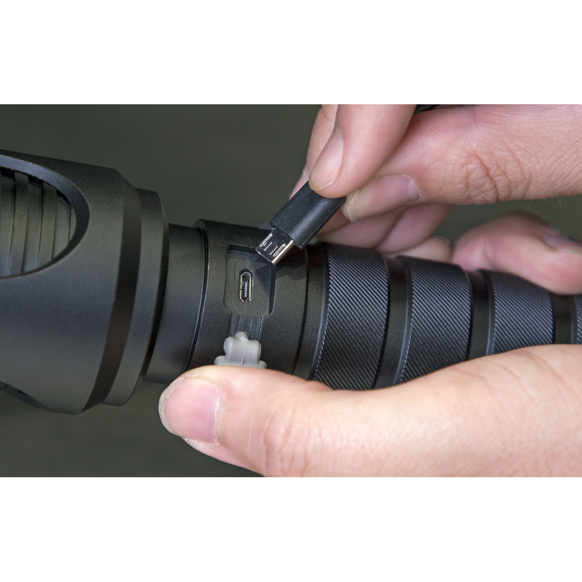 Sealey LED4493 Rechargeable Aluminium Torch with Adjustable Focus 20W SMD LED - additional view 8