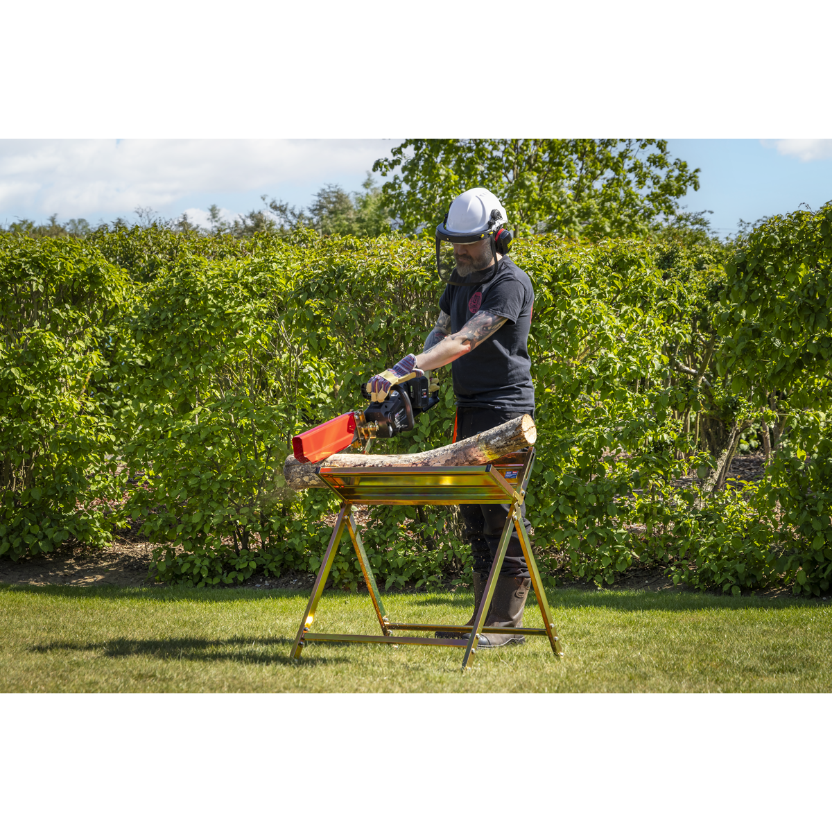 Sealey LSH150HD Heavy-Duty Sawhorse with Chainsaw Holder - additional view 8