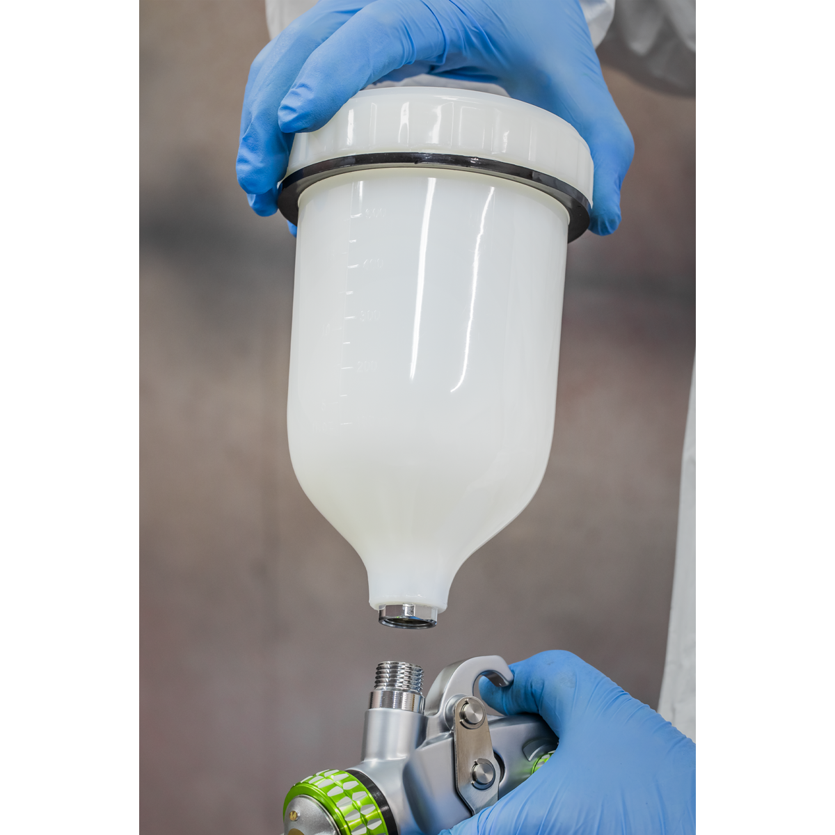 Sealey LVLP01 Premier Professional LVLP Gravity Feed Spray Gun 1.4mm Set-Up - additional view 7