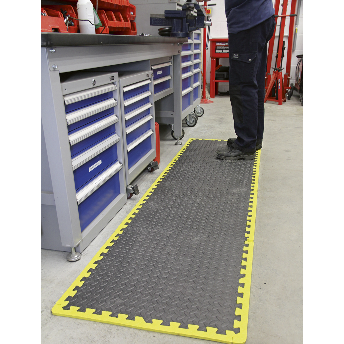 Sealey MIC1218Y3 Interlocking EVA Foam Workshop Mat Set with Hi-Vis Edges 1240 x 1825mm - additional view 10