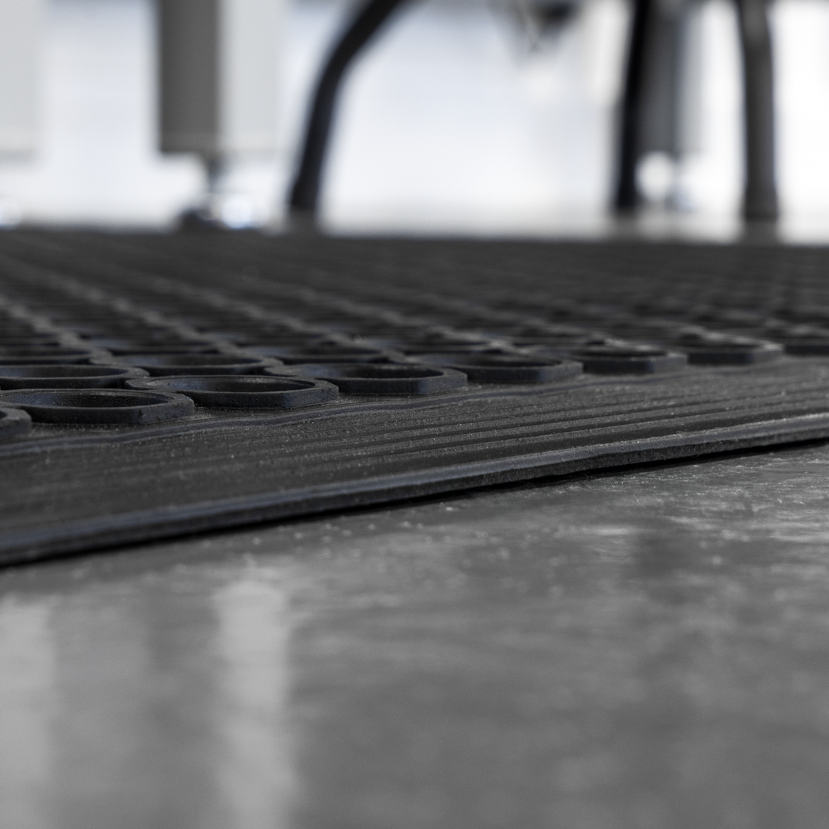 Sealey MRM0915 Anti-Fatigue Workshop Matting 1500 x 900mm - additional view 7