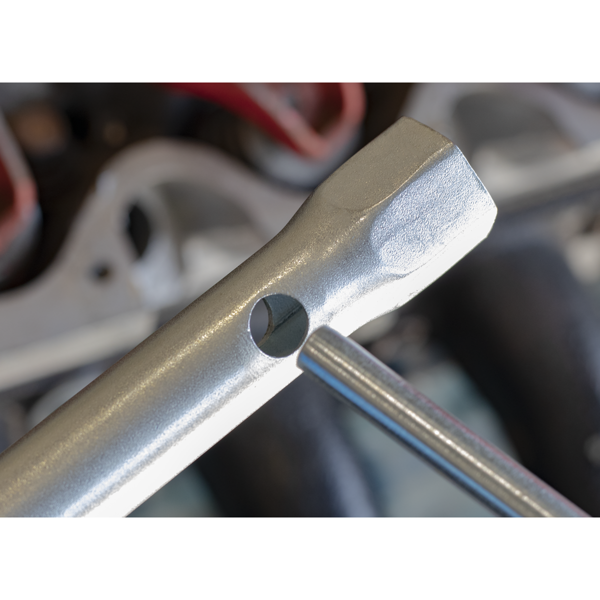 Sealey MS157 Long Reach Double End Spark Plug Box Spanner with L-Bar 16/18mm - additional view 3