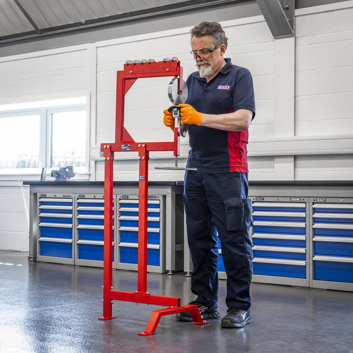 Sealey MW22 Stand for Small English Wheel - additional view 7