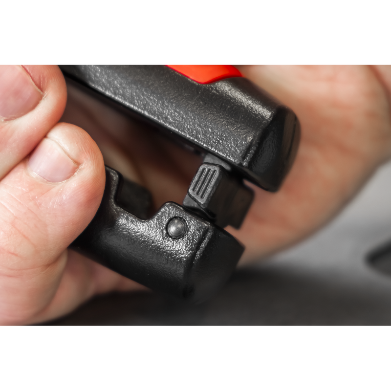 Sealey PC42 Plastic Pipe Cutter 6-42mm - additional view 4