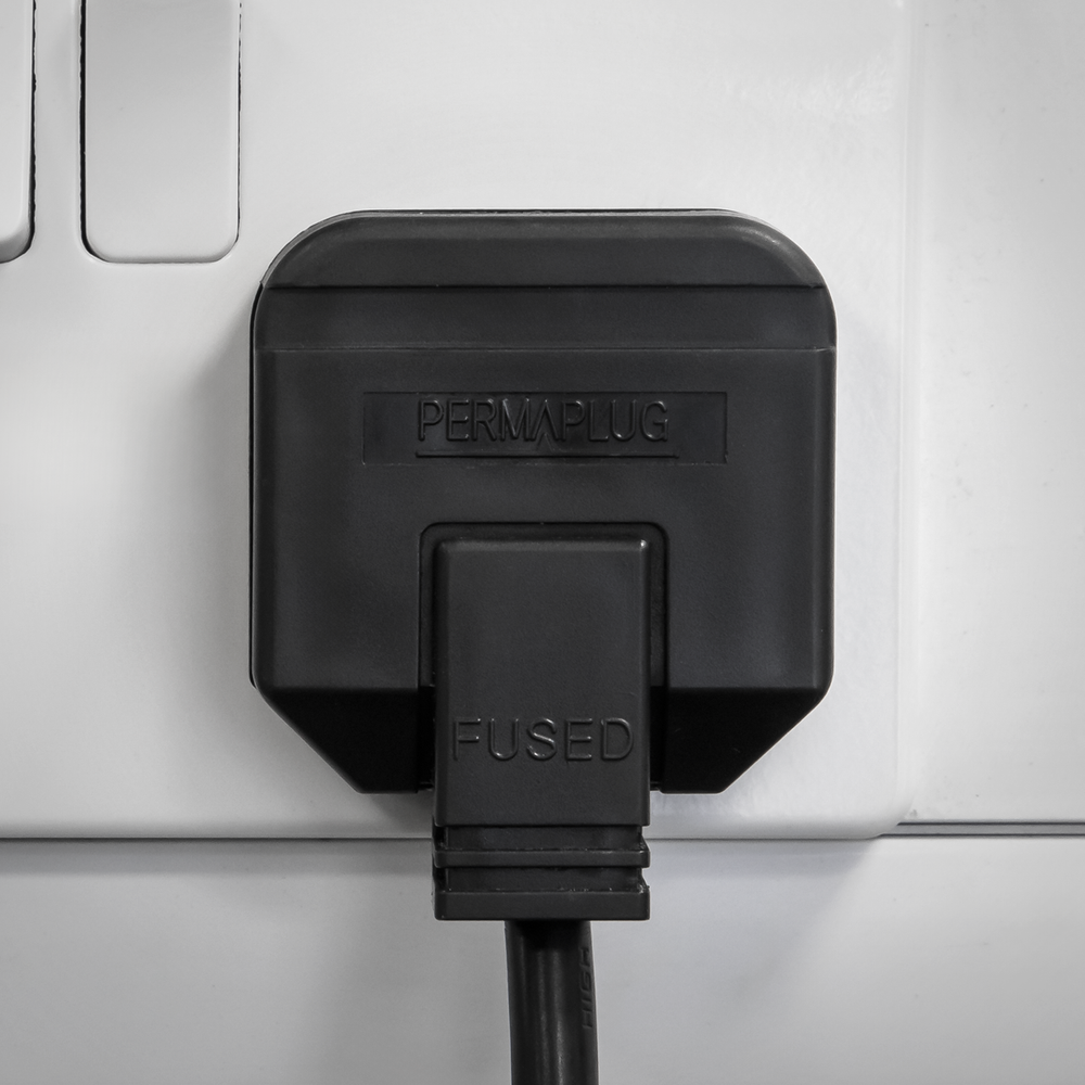Sealey PL/13/3S 13A Heavy-Duty Rewirable Plug - Black - additional view 4