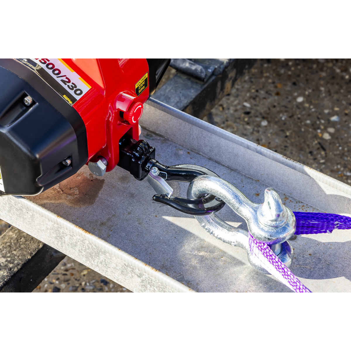Sealey PPH500/230 Portable Handheld Winch 500kg Pulling Force 230V - additional view 4