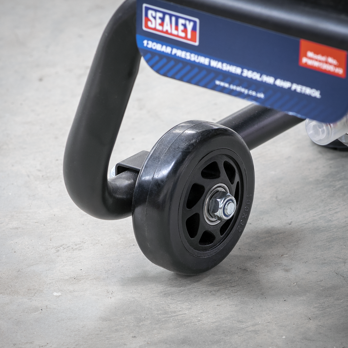 Sealey PWM1300 Pressure Washer 150bar 576L/hr 4hp - Petrol - additional view 3
