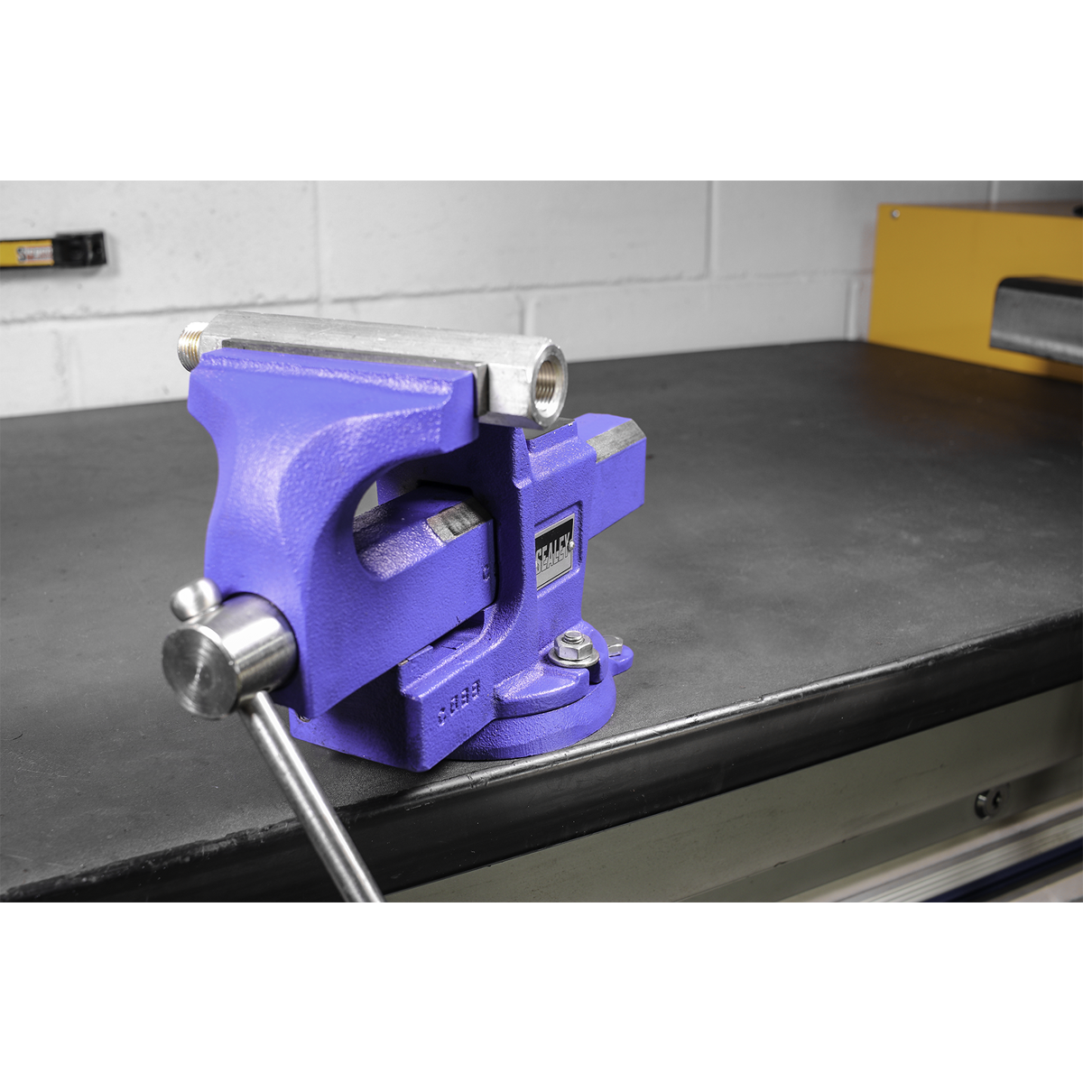 Sealey QAVE100 Quick Action SG Iron Vice with Swivel Base 100mm - additional view 4