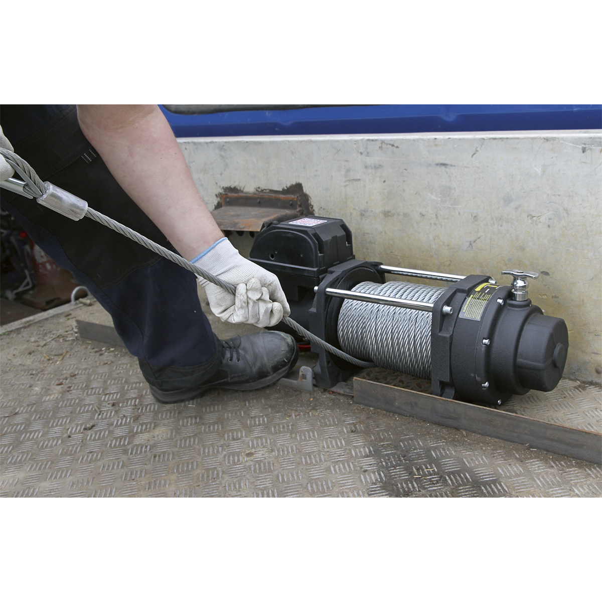Sealey RW8180 Premier Industrial Recovery Winch 8180kg (18000lb) Line Pull 12V - additional view 7