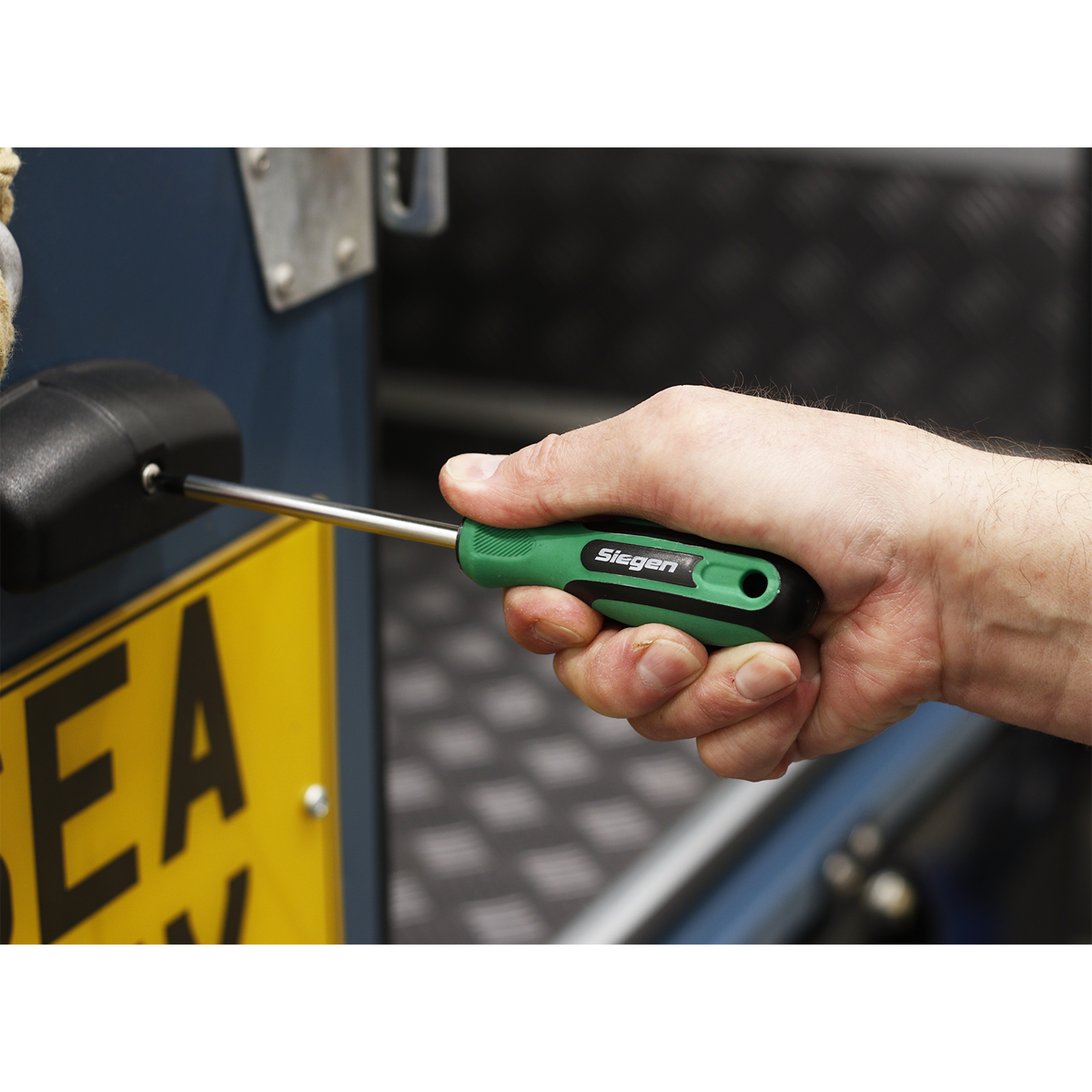 Sealey S01186 Siegen Pozi Screwdriver #2 x 100mm - additional view 4