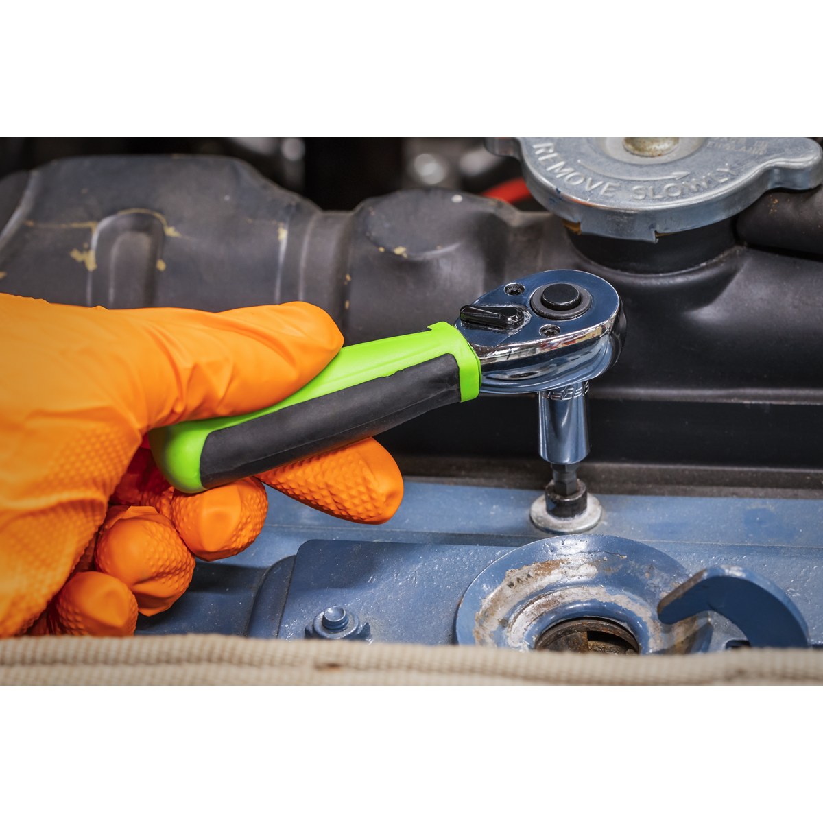 Sealey S01258 Siegen Stubby Ratchet Wrench with Flip Reverse 1/4"Sq Drive - additional view 5