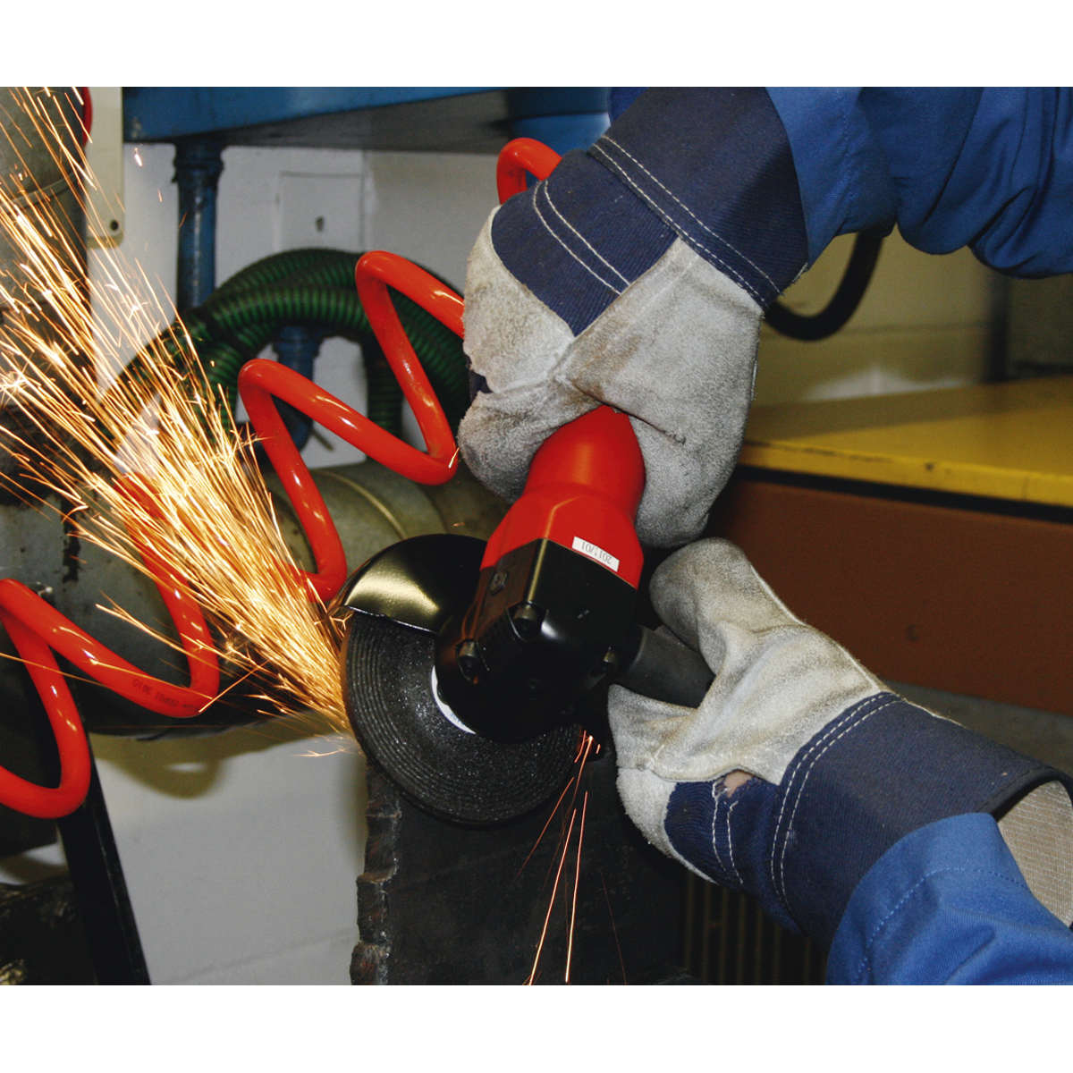 Sealey SA43 Angle Grinder 100mm - additional view 3