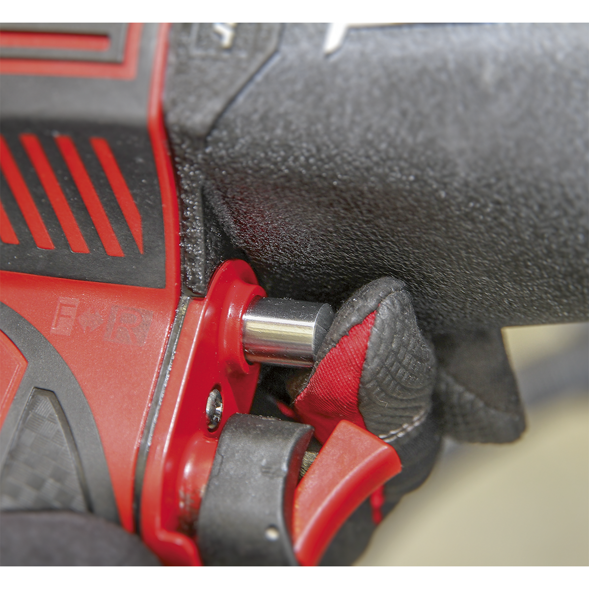 Sealey SA6006 Premier Twin Hammer Composite Air Impact Wrench 1/2"Sq Drive - additional view 6
