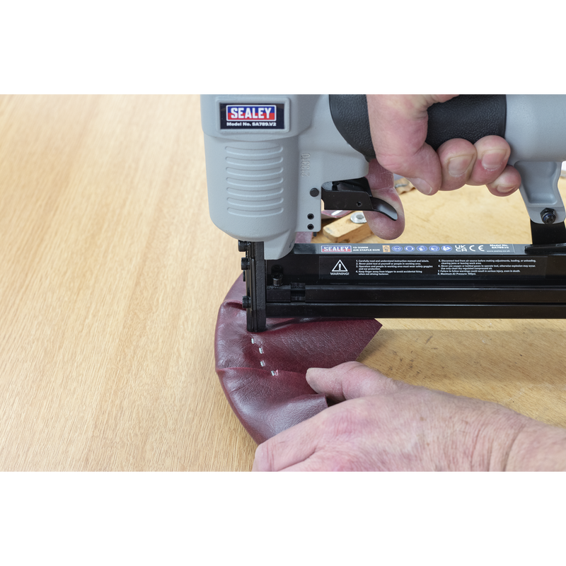 Sealey SA789 Air Staple Gun 13-32mm Capacity - additional view 2